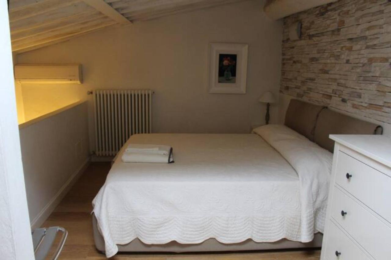 Cosy Flat In The Heart Of Флоренция Экстерьер фото